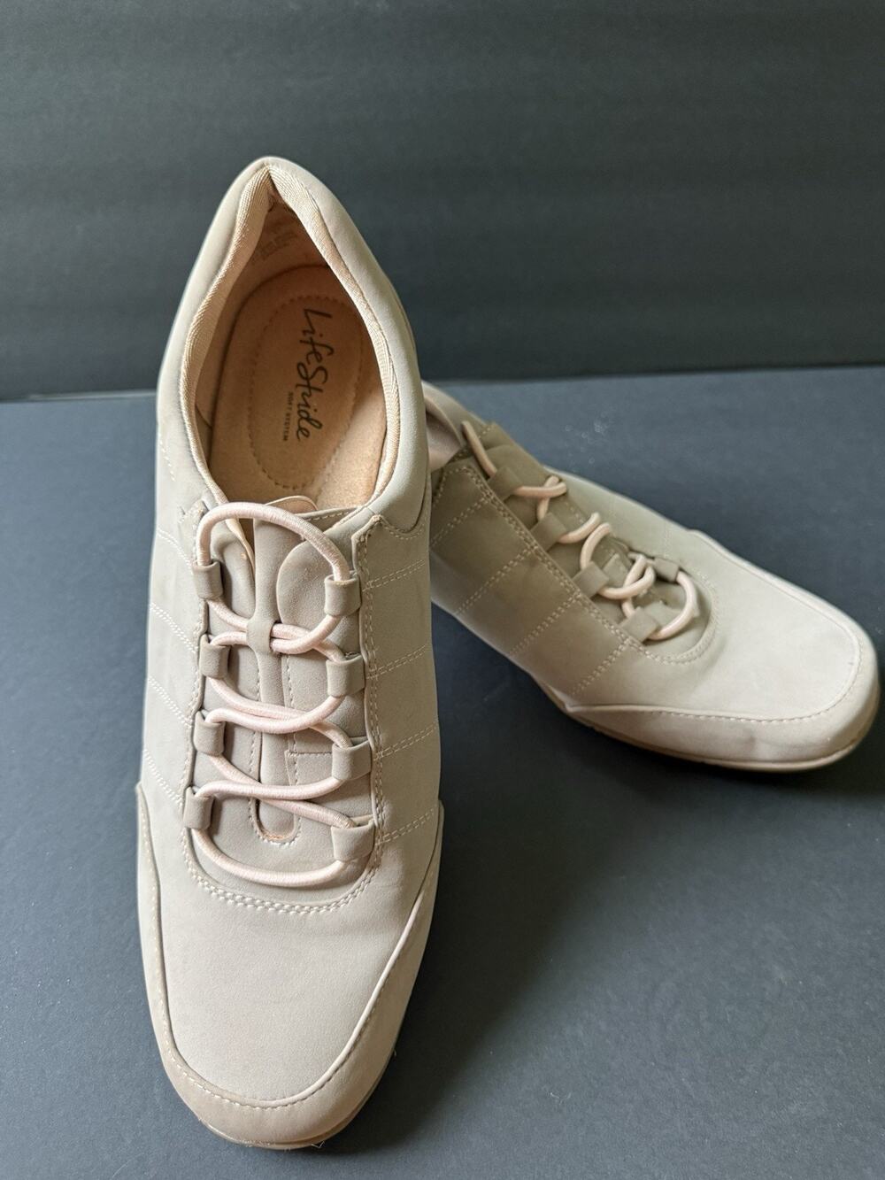 Lifestride Slip On Sneaker Shoes Womens Size 11 M Beige Walking Comfort Sports